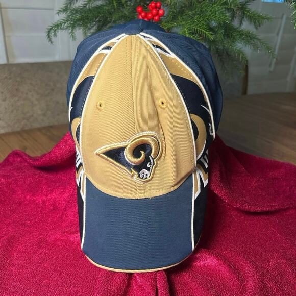 Vtg Reebok NFL St Louis Rams Logo Throwback S/M Fitted Hat
Blue Gold - Picture 1 of 8